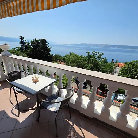 Fuer 2 Pers- Mit Balkon By Interhome
