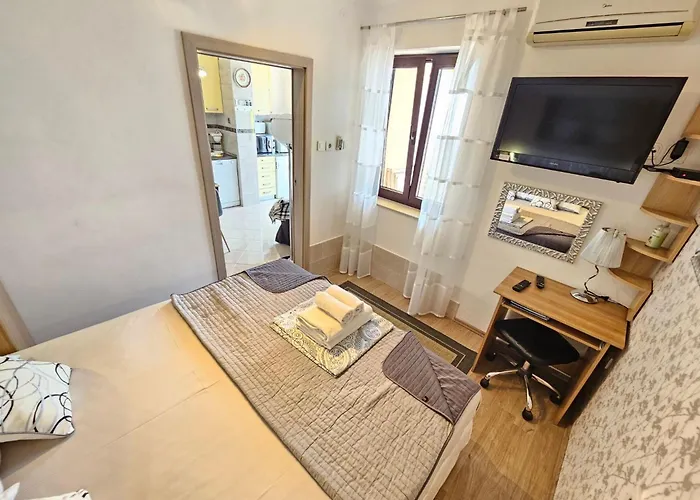 Lejlighed Fuer 2 Pers- Mit Balkon By Interhome